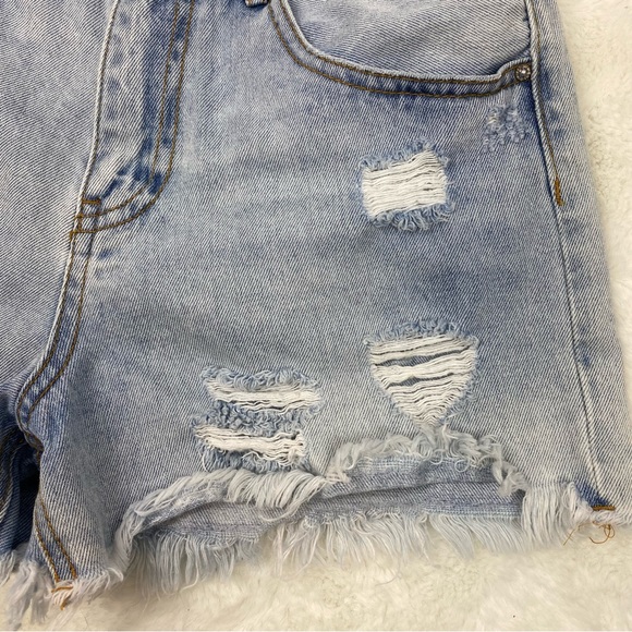 Forever 21 Blue Denim Distressed Shorts - Picture 2 of 8